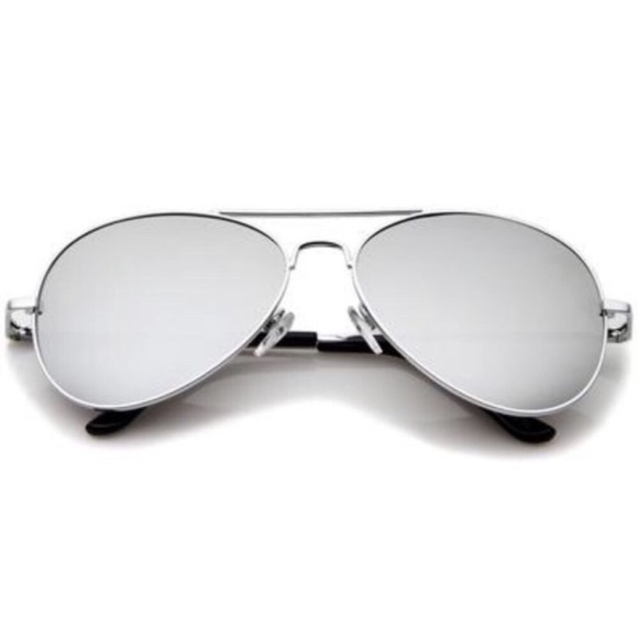 🆕 Oversized Silver Aviator Mirrored Sunglasses - Picture 2 of 5